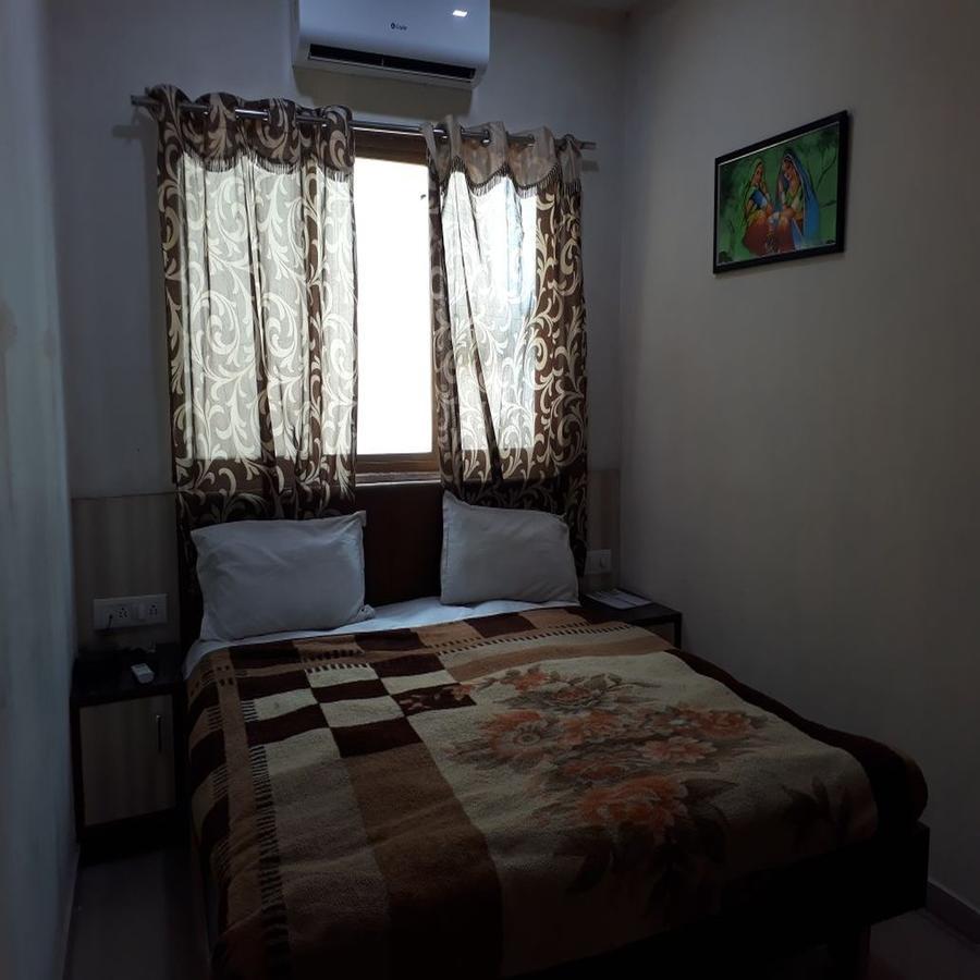 راجكوت Hotel Hill Stone المظهر الخارجي الصورة